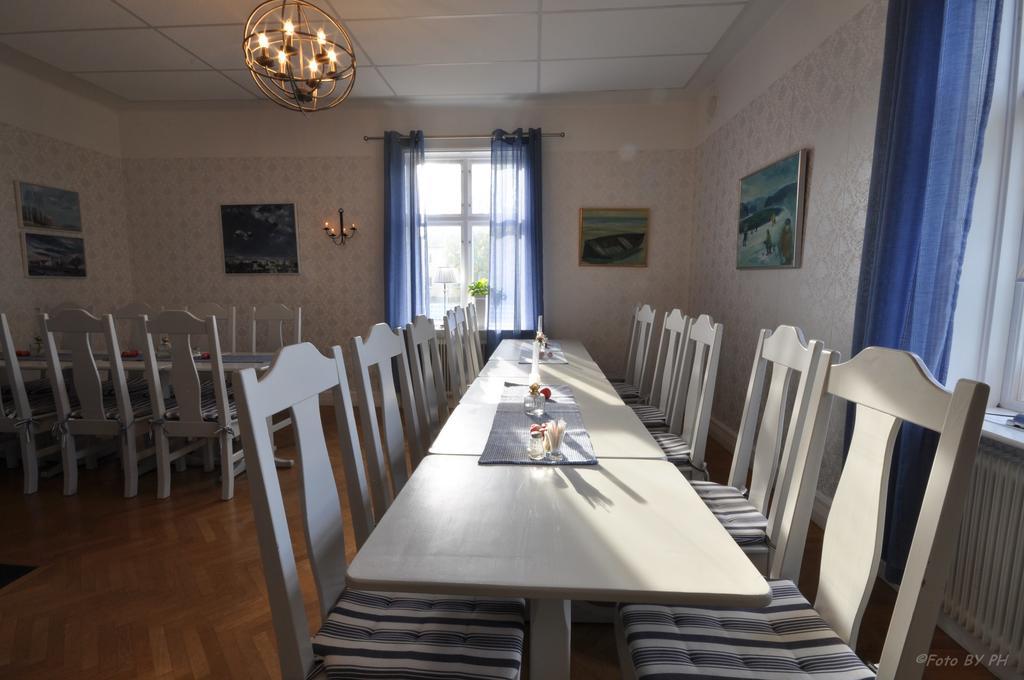 Pensionat Praestgarden Toreboda Exterior photo