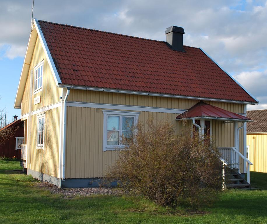 Pensionat Praestgarden Toreboda Exterior photo